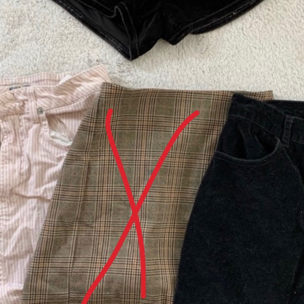 BRANDY MELVILLE - Picture 2 of 2